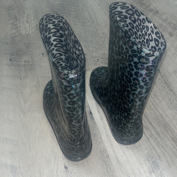 Magellan Leopard Rain Boots - Picture 3 of 4